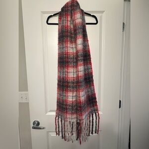 Old Navy Plaid Red Green White Home Accent Scarf